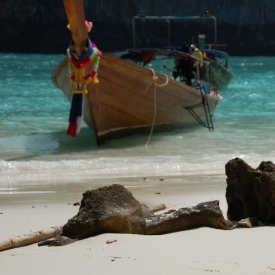 Phi Phi Islands: Phi PhiLeh.